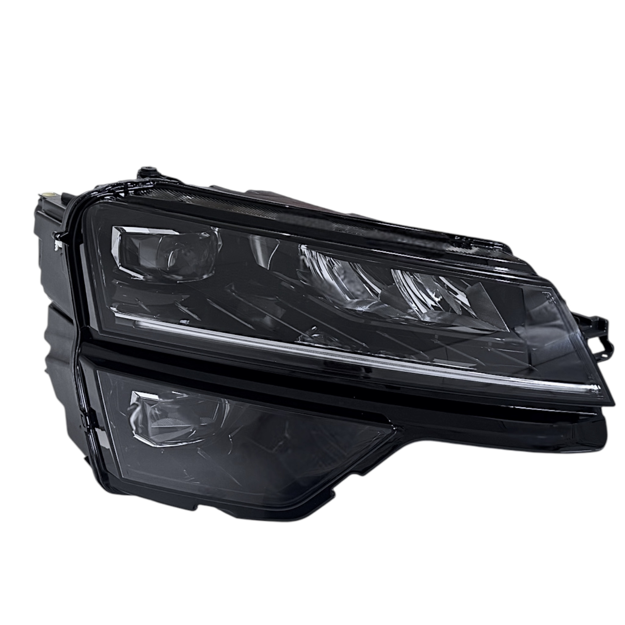 VOLKSWAGEN FAR KAROQ 18-22 SAĞ (MERCEKLİ)/(BEYİNLER ÜSTÜNDE) MATSUBA-T